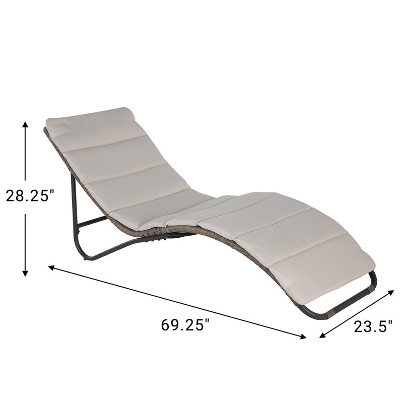 Chaise longue simple avec coussins 69,25 po Nikahat