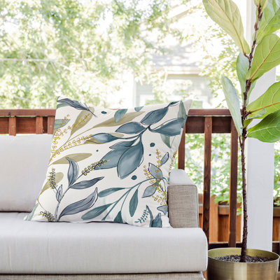 Gyaneshwari Dave | Coussin Pineconesream Winter Hues