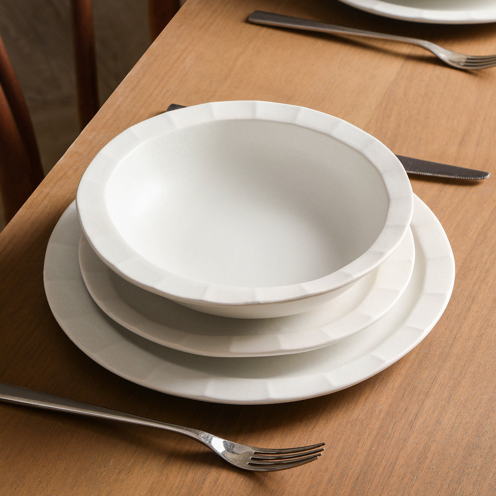 Oasis Stoneware Dinnerware Set, White