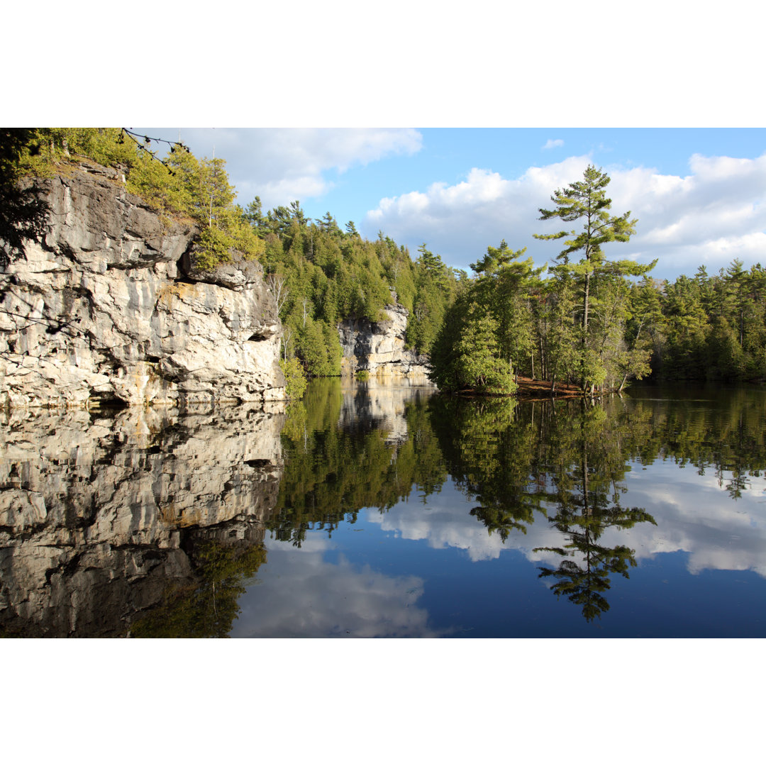 Rockwood Ontario von Dorin_S - Druck auf Leinwand ohne Rahmen