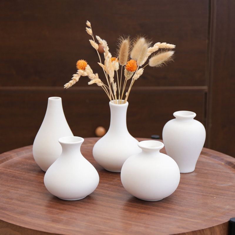 Thiels Handmade Ceramic / Porcelain Table Vase, White