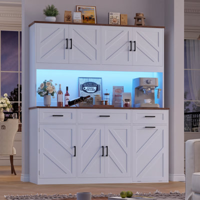 Étagère de boulanger autoportante de 63 po x H 73,2 po, armoire à café à 8 portes et 3 tiroirs avec lumières DEL, concentrateur électrique intégré, compartiment à poubelle caché et porte-épices