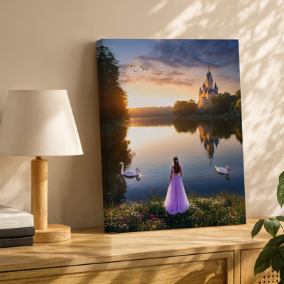 Toile, scène sereine du crépuscule avec une jeune femme dans un art mural, robe de lavande qui coule près d'un lac tranquille ornée d'une toile