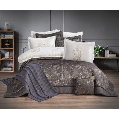 Polyester Standard Coverlet