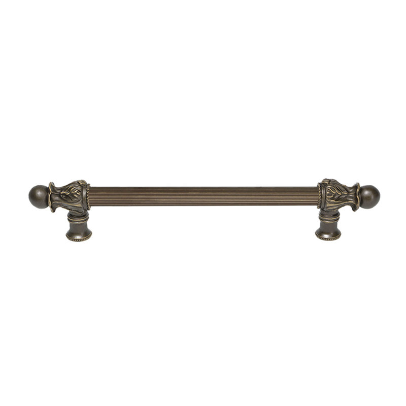 Acanthus 22 inches c.c. with 5/8 reeded center long pull Romanesque style in Chalice, Antique Brass, 9"