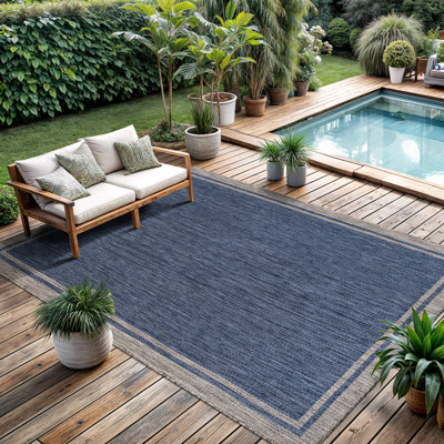 Blue/Gray Geometric Indoor/Outdoor Rug