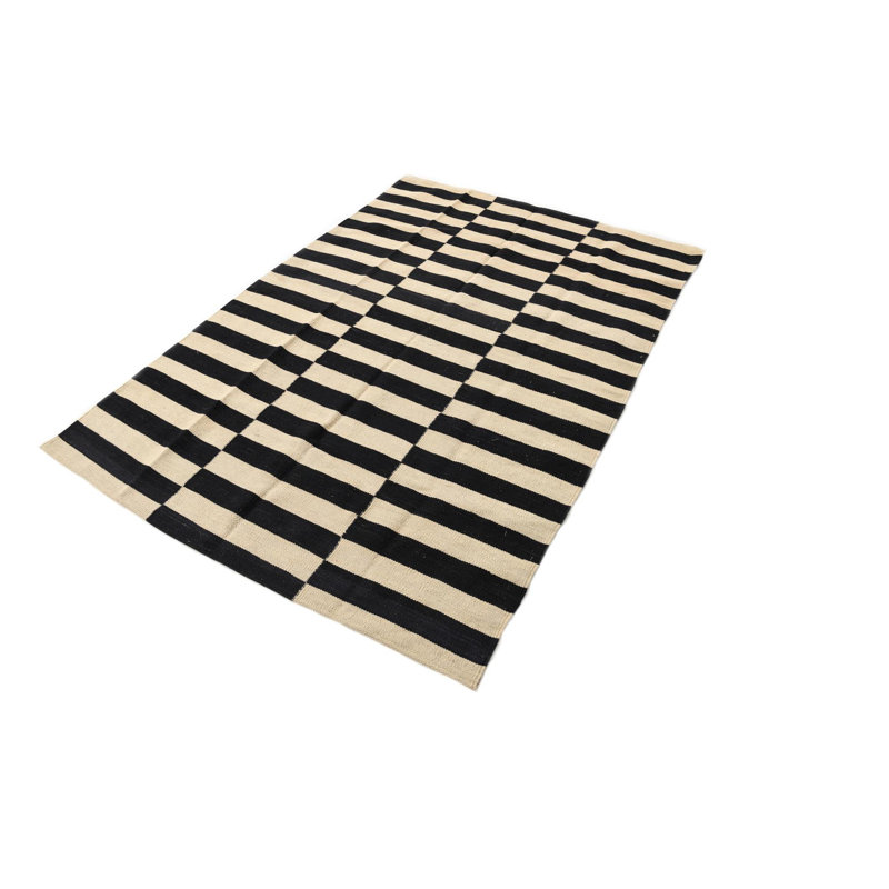 Tapis noir et blanc Noor