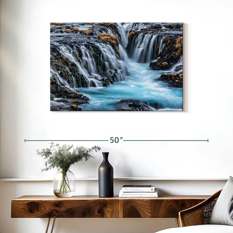 Cascade d'Alvord Bruarfoss en Islande I, H 24 po x l 36 po