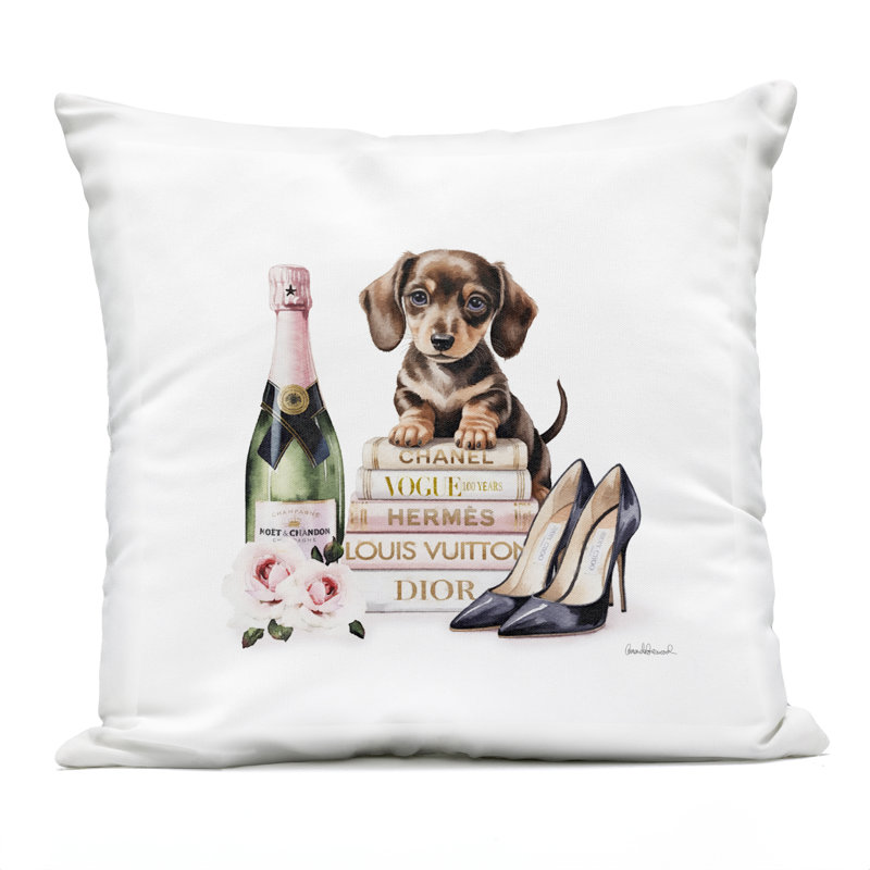 Coussin d'extérieur imprimé Luxury Luxury & Puppy, design par Amanda Greenwood