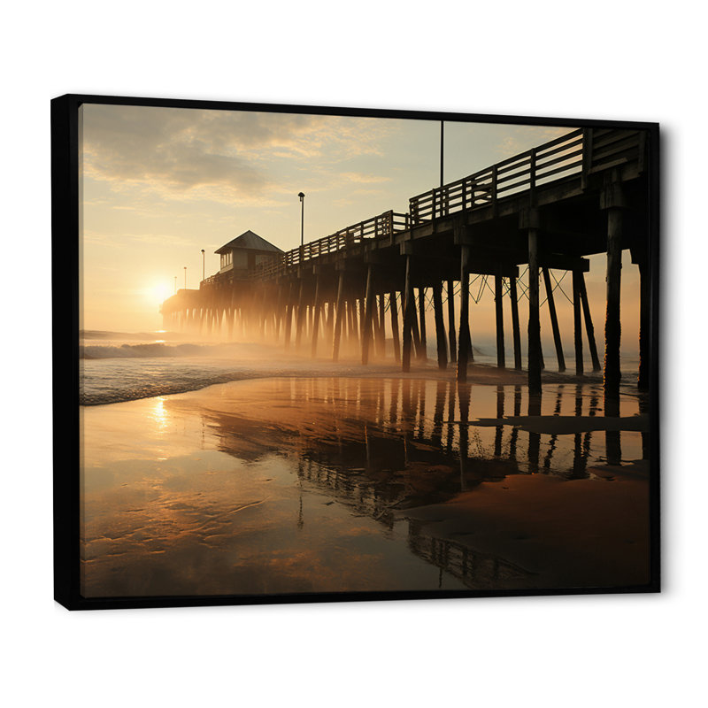 Beach Beach Pier Reflections IX - reproduction, H 30 po x l 40 po x P 1,5 po, Cadre flottant noir