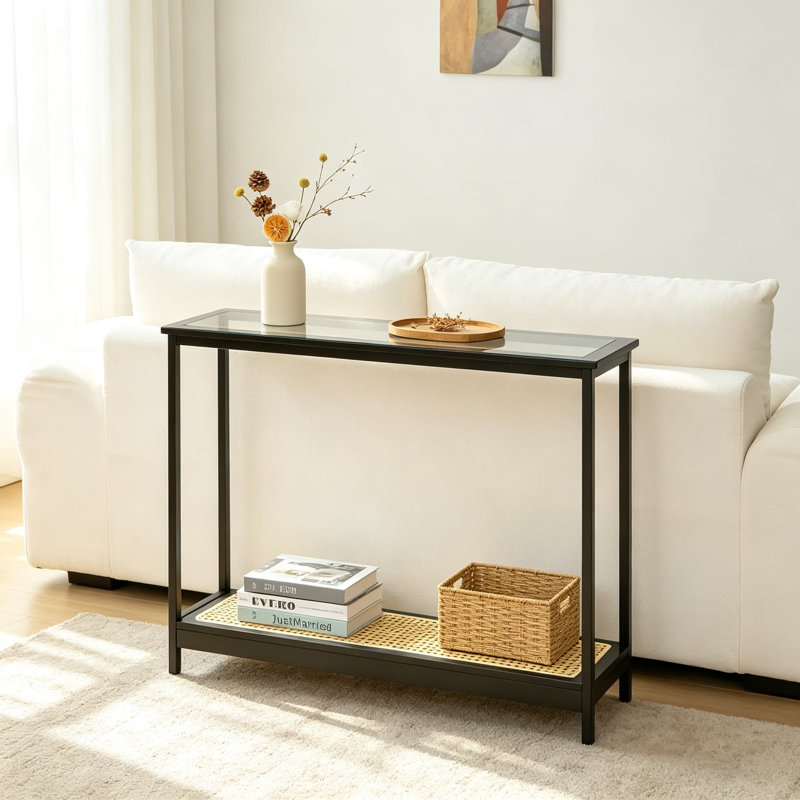 Console étroite en bambou avec rotin et verre, table d'entrée mince, table d'appoint pour canapé idéale dans un corridor, un salon, une chambre ou un hall d'entrée.