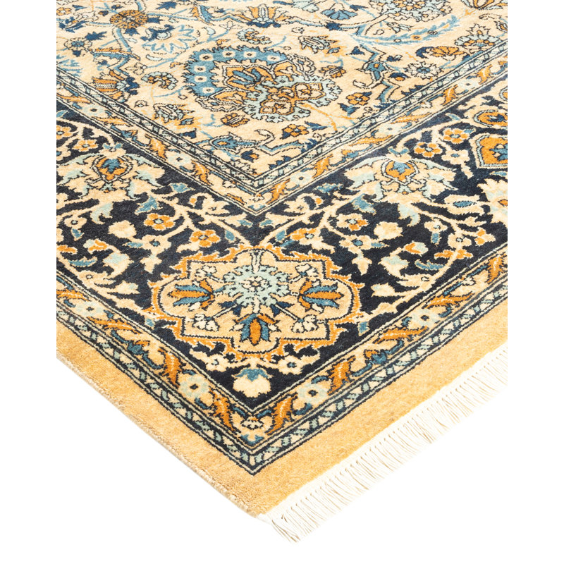 Classic One-of-a-Kind 6' 2" X 9' 2" Hand Knotted Area Rug
