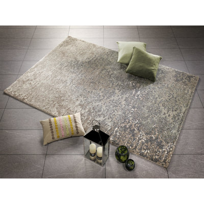 Leominster Damask Shag Area Rug