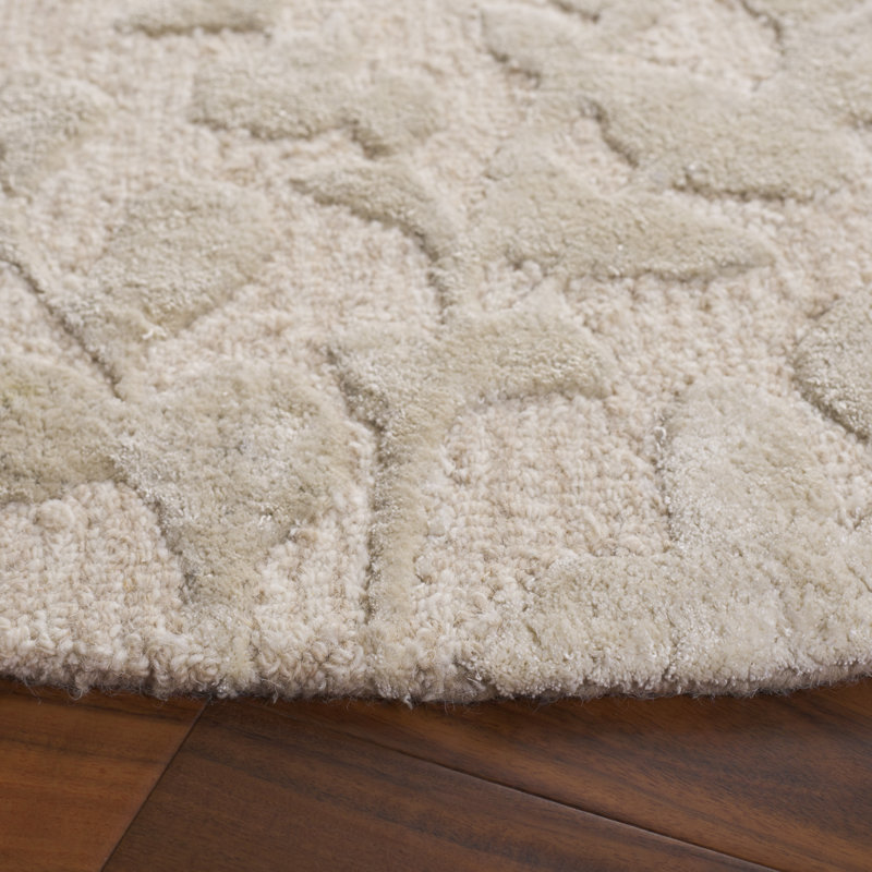 Helan Hand Tufted Wool/Viscose/Cotton Floral Rug in Beige, Round 6'