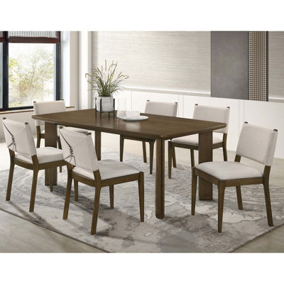 Ensemble repas élégant avec sièges rembourrés Elegant