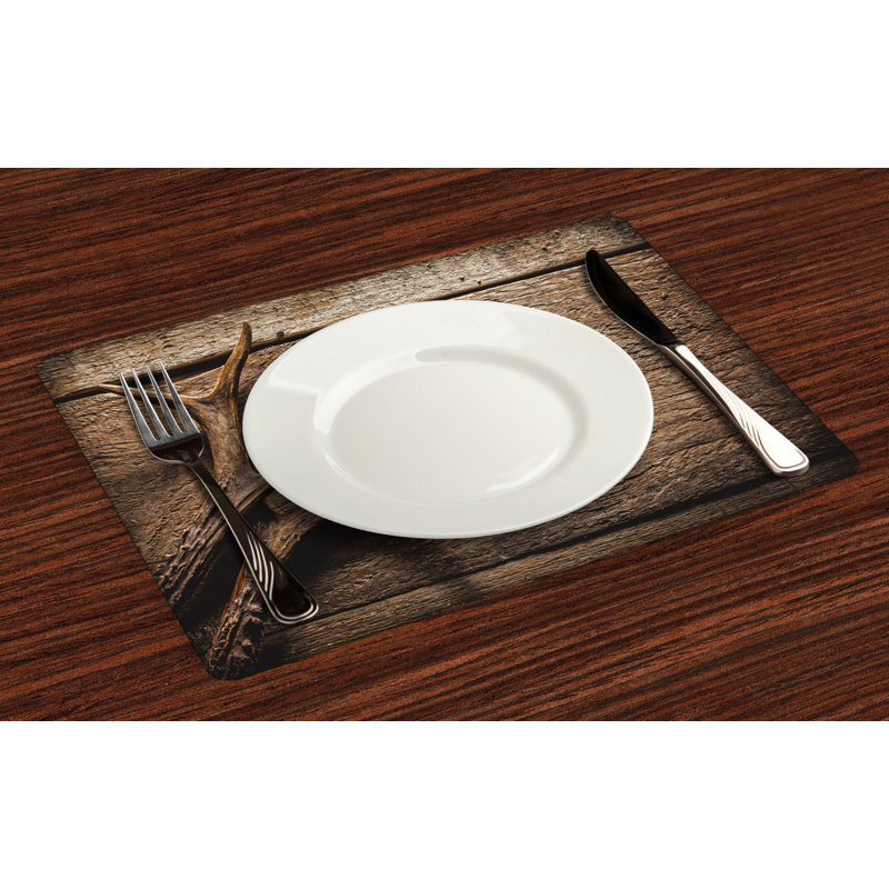 Mueller Antlers Wooden Deer Antler Placemat