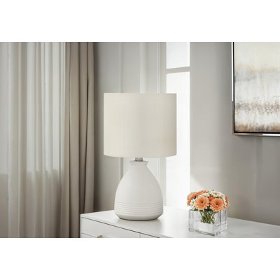 Lighting, H 17 po, lampe de table, céramique crème, abat-jour ivoire / crème, moderne