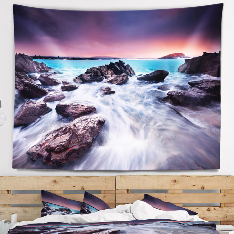 Tapisserie seascape fascinant view of rocky coast, H 32 po x l 39 po