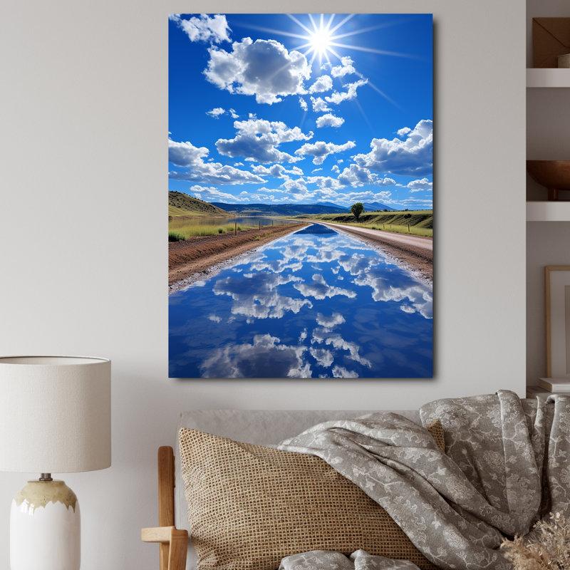 «Blue Sky Reflection Over Road», reproduction sur toile, H 32 po x l 24 po x P 1 po, Toile tendue