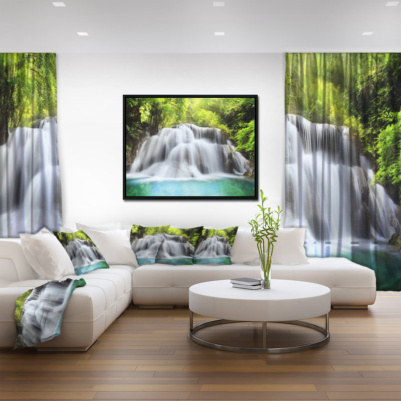 «Rush Huai Mae Kamin Waterfall», photographie encadrée sur toile, H 28 po x l 60 po x P 1,5 po