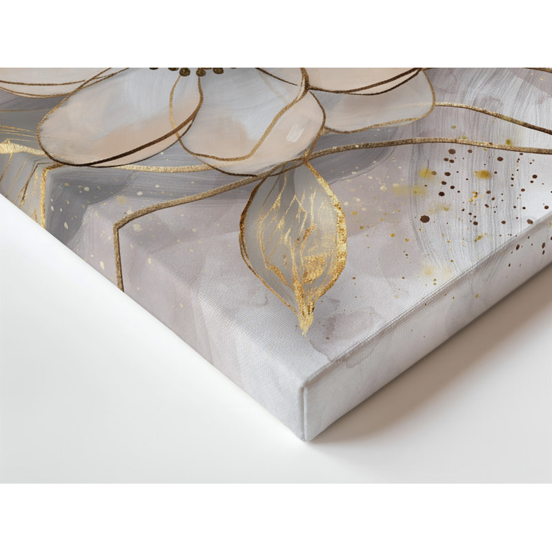 Toile, composition délicate composée de fleurs translucides douces dans une teinte beige crème, chaque pétale présentant des dégradés subtils