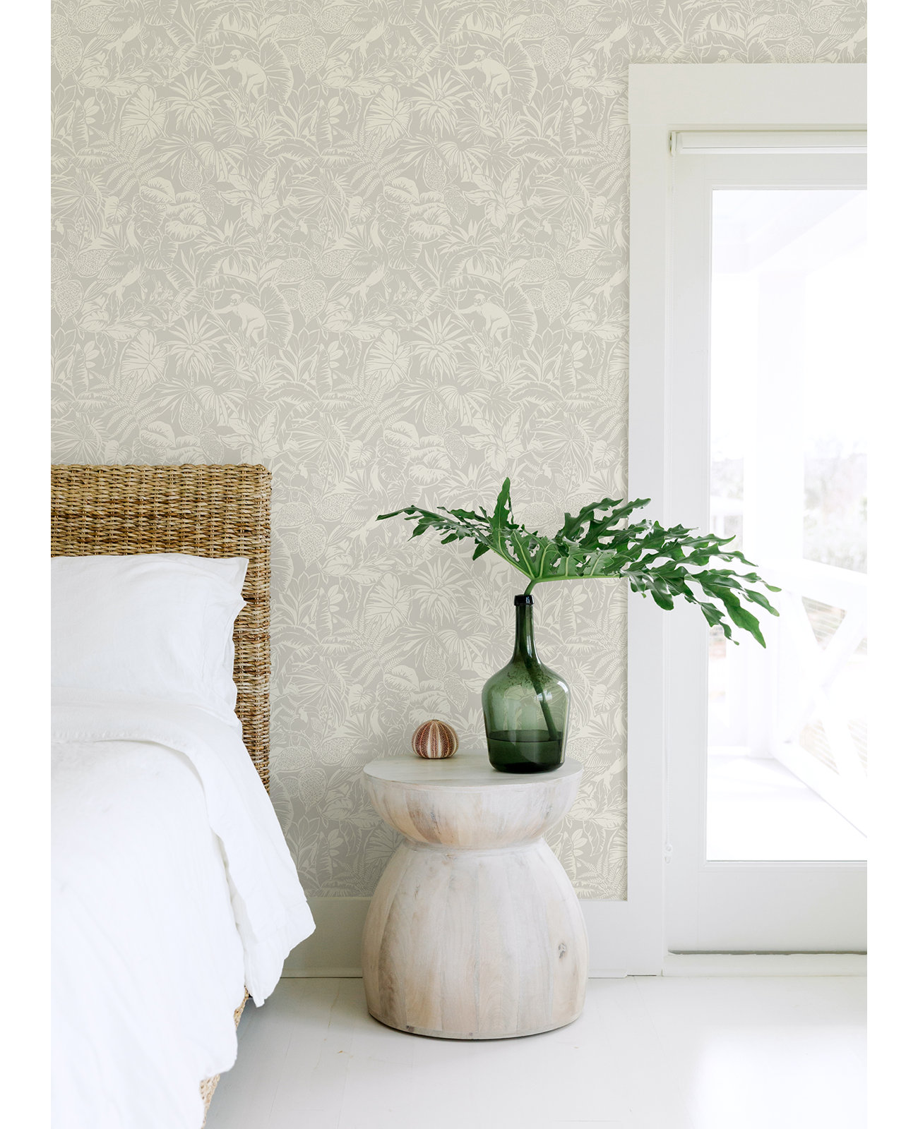 Cheri Floral Wallpaper, Gray
