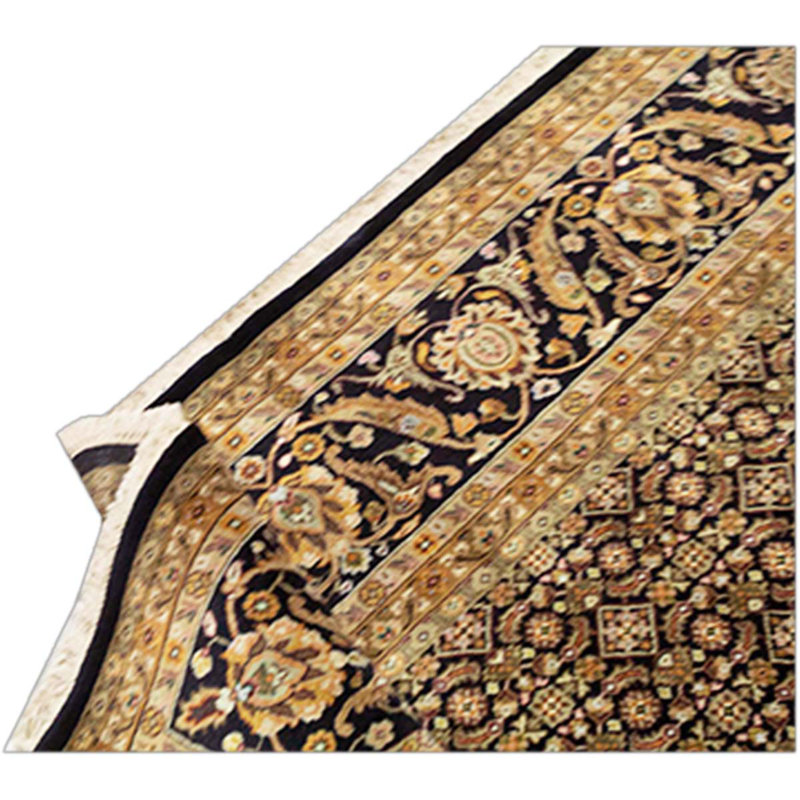 Wool Area Rug in Black, Rectangle 4' x 6'