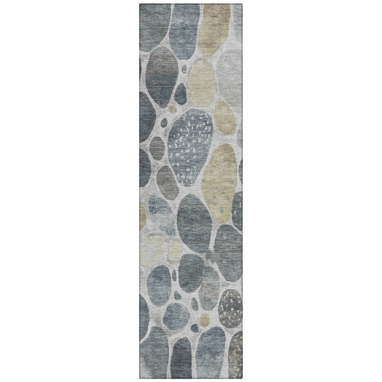 Machine Washable Indoor/Outdoor Xhevrie Pewter Rug