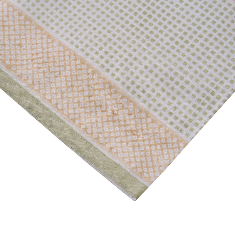 Floral Burst Table Runner 14x90 Inch, Green