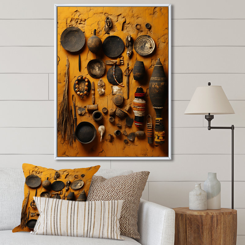 Art mural noir sur toile de poterie noire d'Afrique, Cadre flottant blanc, 32" H x 16" W