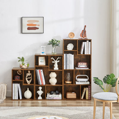 Altamonte 42.4'' H x 55.1'' W Step Bookcase