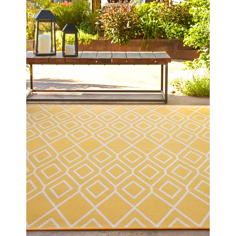 Tapis d'extérieur couleur or, Carré 7 pi 10 po