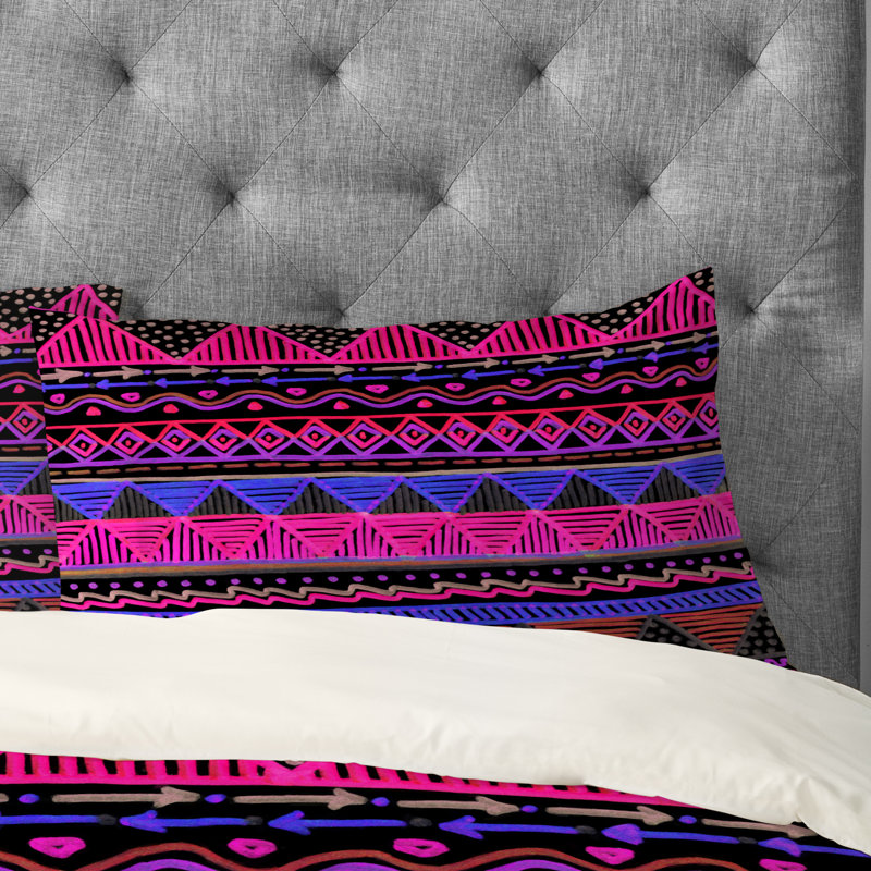 Lisa Argyropoulos Geometric, Standard