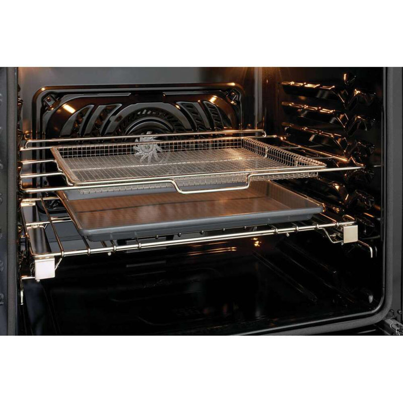 Induction Range With Total Convection