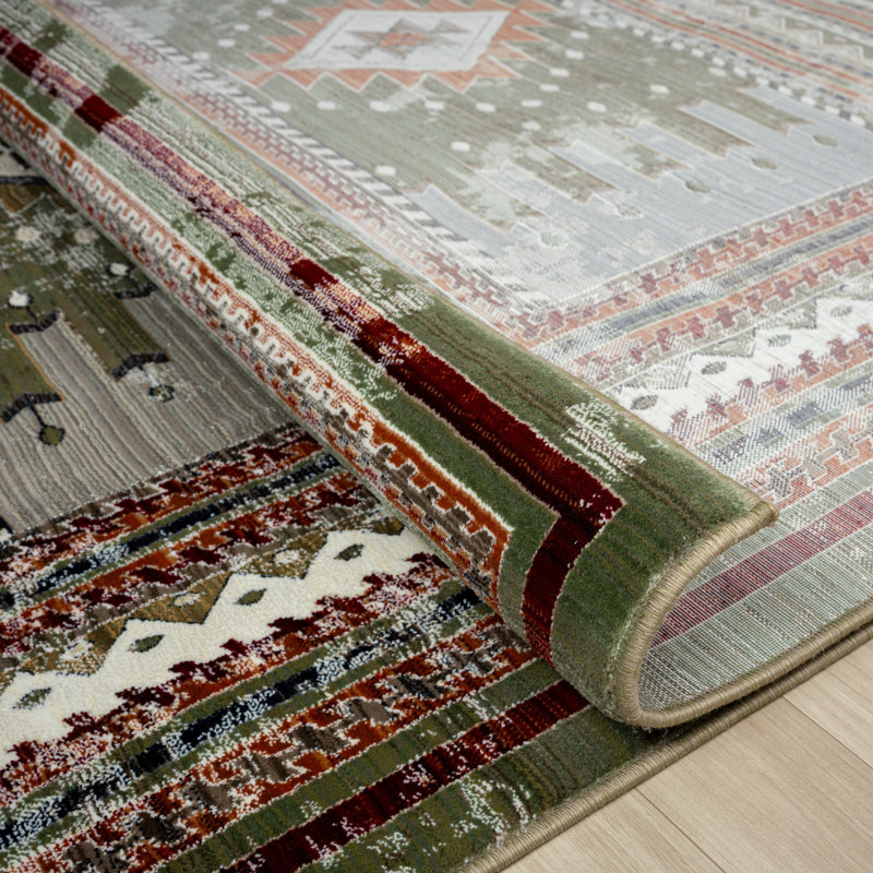 Stepheon Southwestern Area Rug in Green, Rectangle 5'2" x 7'8"