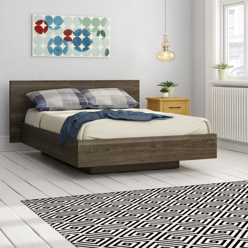 Cay Bed, European Kingsize (160 x 200 cm), Walnut
