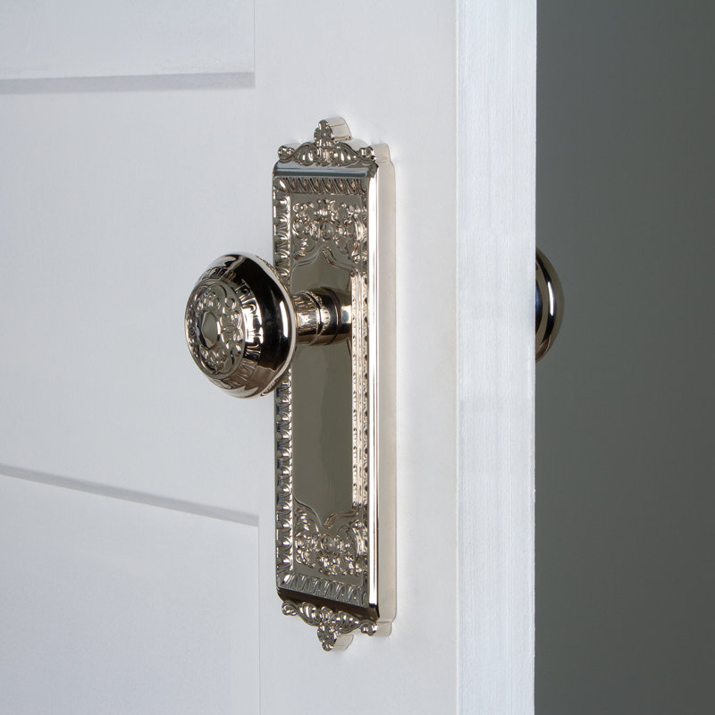 Double plaque Grandeur Windsor avec bouton de porte Windsor, Nickel poli