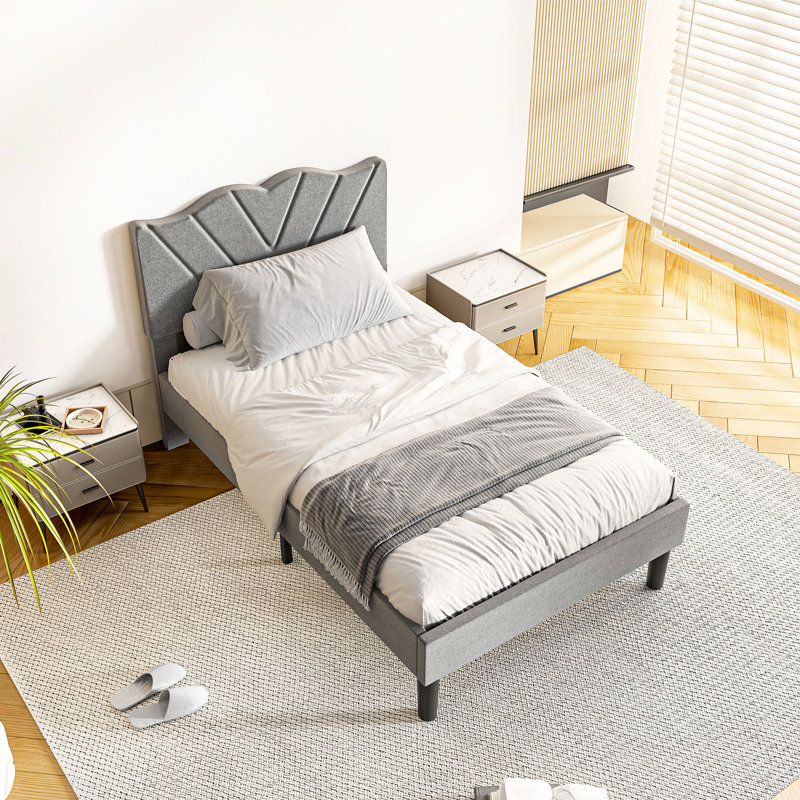 Structure de lit plateforme tapissier, gris simple, support robuste, barres de sourdine, supporte jusqu'à 800 livres, assemblage rapide pour la fabrication de matelas à ressorts,