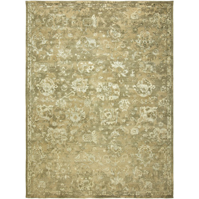 Floral Area Rug in Beige