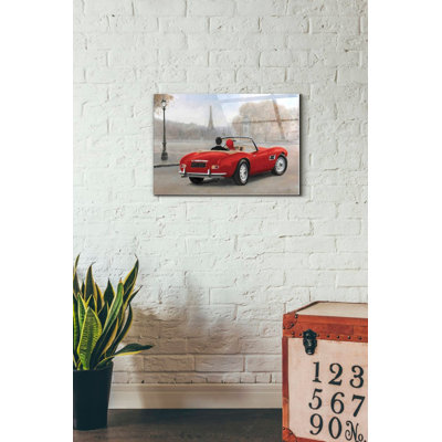 «Red Ride in Paris III Red Car» par Marco Fabiano, art mural en verre acrylique rouge, 12 po x 16 po