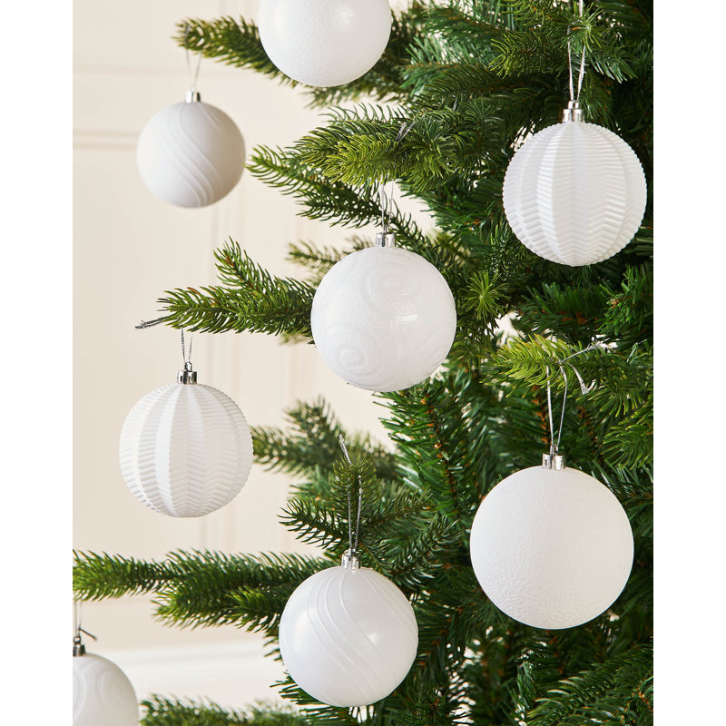 9.29cm Solid Colour Plastic / Acrylic Bauble, White