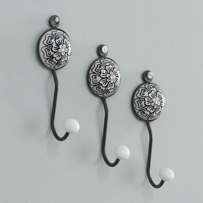  Handmade Floral White Ceramic Coat Hooks (Set Of 3)