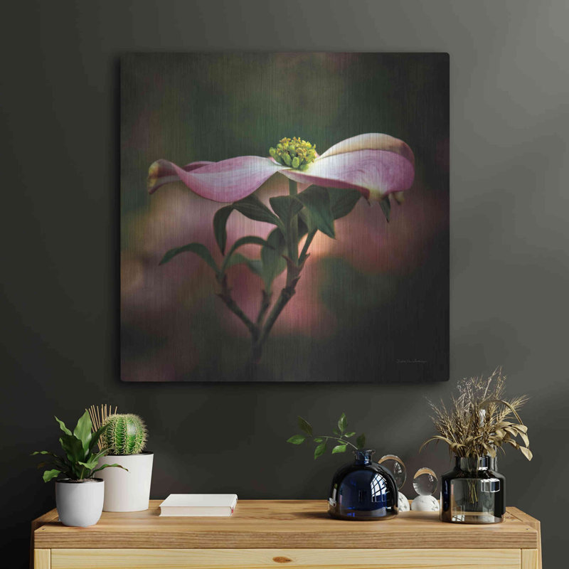 «Pink Dogwood I» par Debra Van Swearingen, H 24 po x l 24 po
