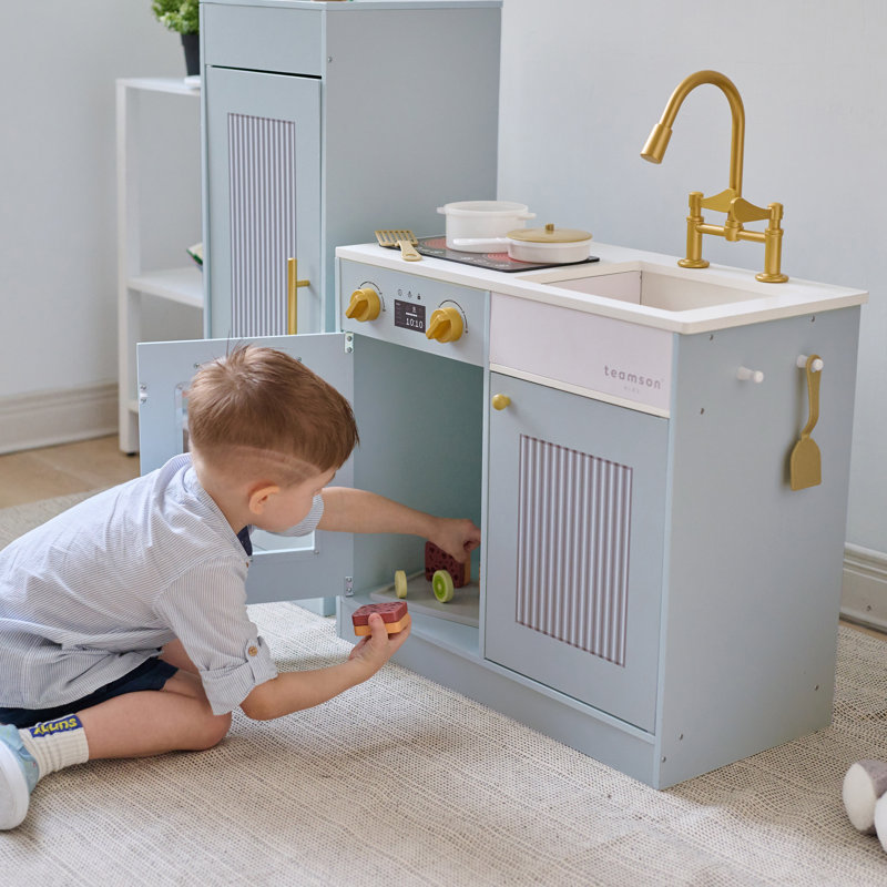 Ensemble de cuisine en bois avec grand réfrigérateur, évier et ensemble d'accessoires 12 pièces Teamson Kids Little Chef Chester