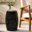 Table d'appoint en métal ajouré noir, sans assemblage, style transitionnel, idéale pour patio, jardin ou terrasse.