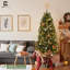 Sapin de Noël artificiel 7,5 pi, sapin Fraser, pré-articulé, avec 350 lumières DEL et 1188 pointes-233787659