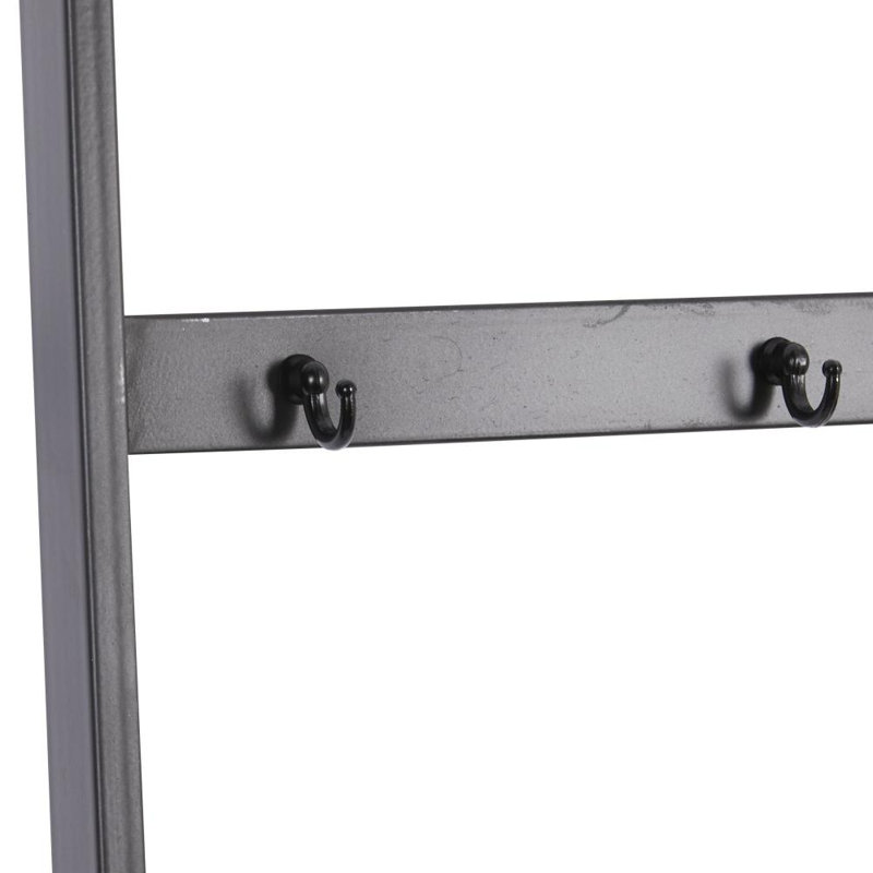 Échelle à 6 tablettes en métal noir