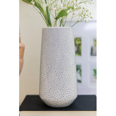 Dajae Handmade Ceramic Table Vase