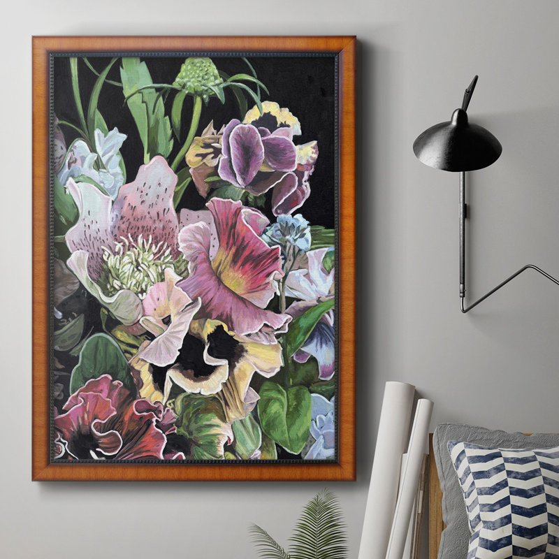 Floral Crop II, toile encadrée de qualité supérieure - prête à être accrochée, H 20 po x l 16 po