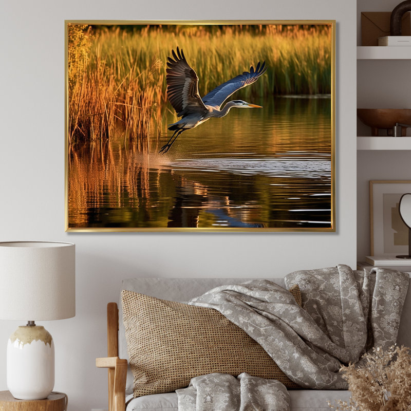 Heron In Delaware Lakes sur impression sur toile, H 34 po x l 44 po x P 1,5 po, Cadre flottant doré